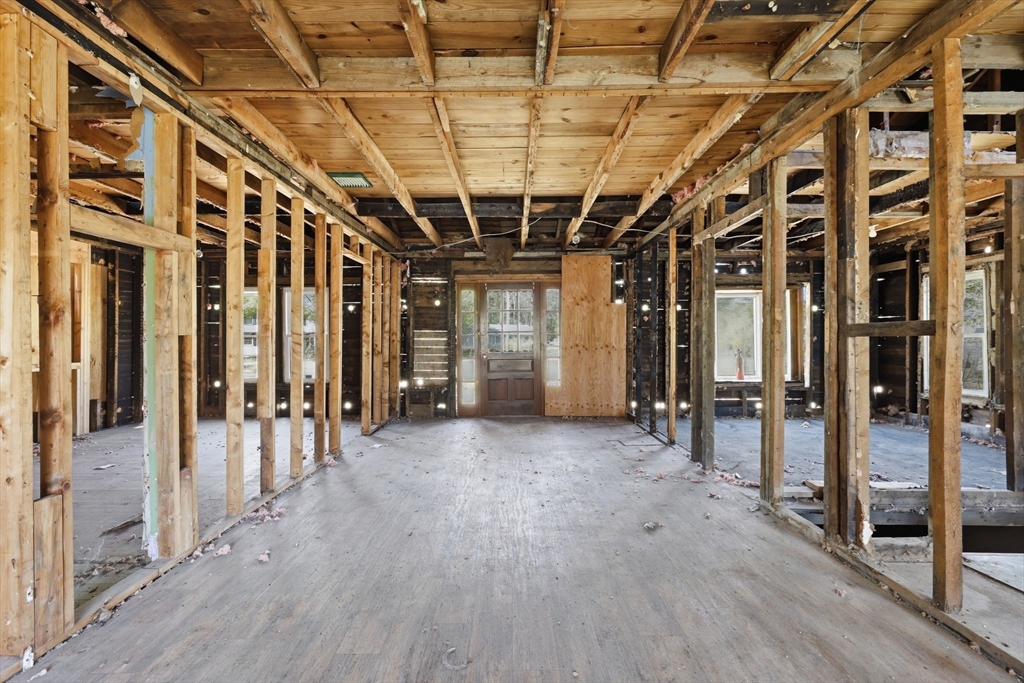 1024 Westhampton Road Northampton, MA 01062 - Photo 8 of 23
