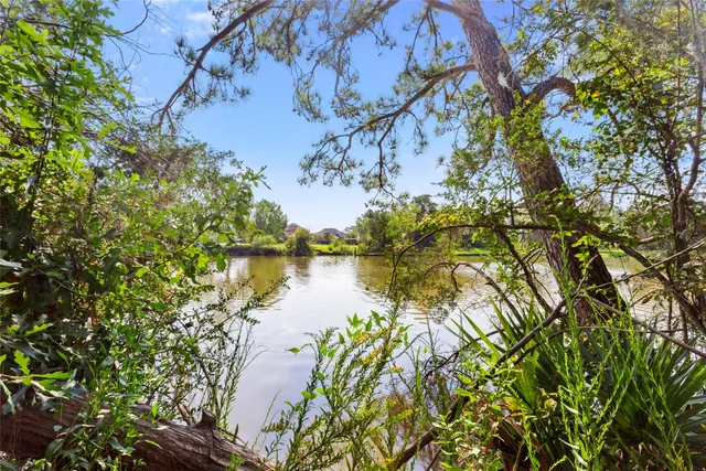 $695,000 | 1500 FM 517 Road East, Dickinson, TX 77539