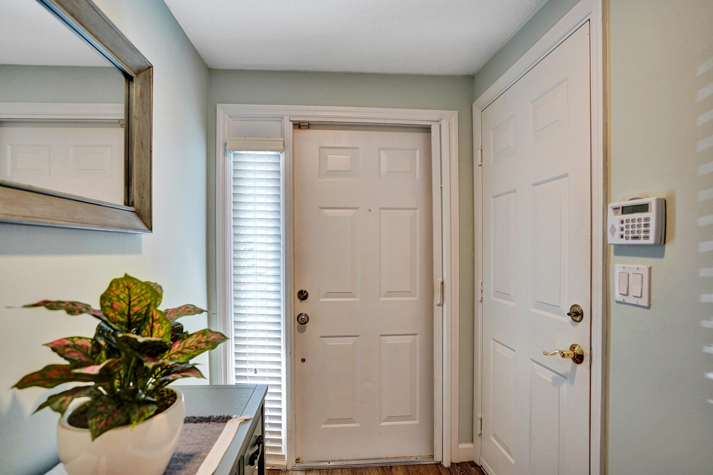 1028 Jeffery Street Boca Raton, FL 33487 - Photo 16 of 85 DSC08101