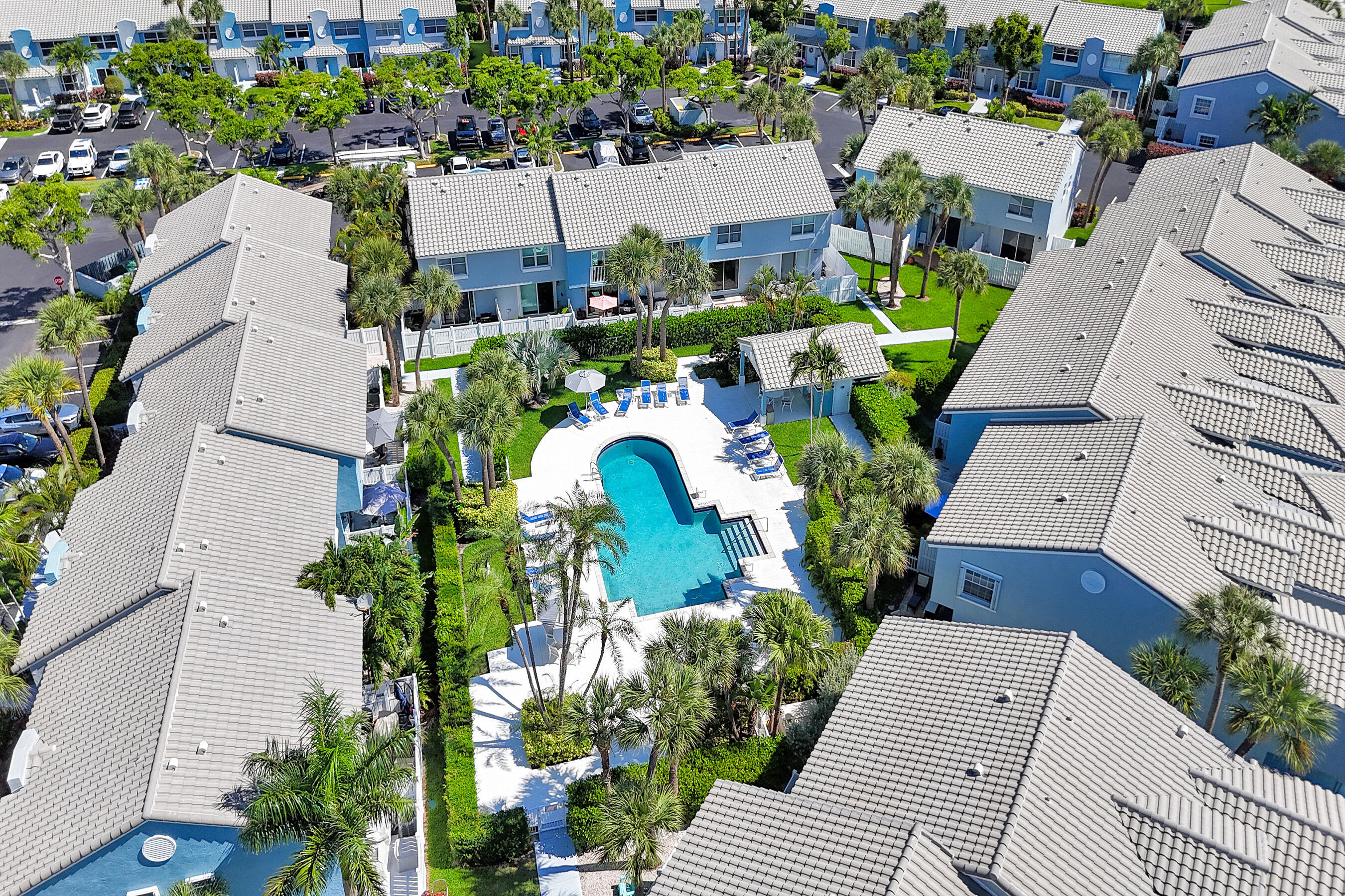 1028 Jeffery Street Boca Raton, FL 33487 - Photo 70 of 85 DJI_20250709103957_0001_D