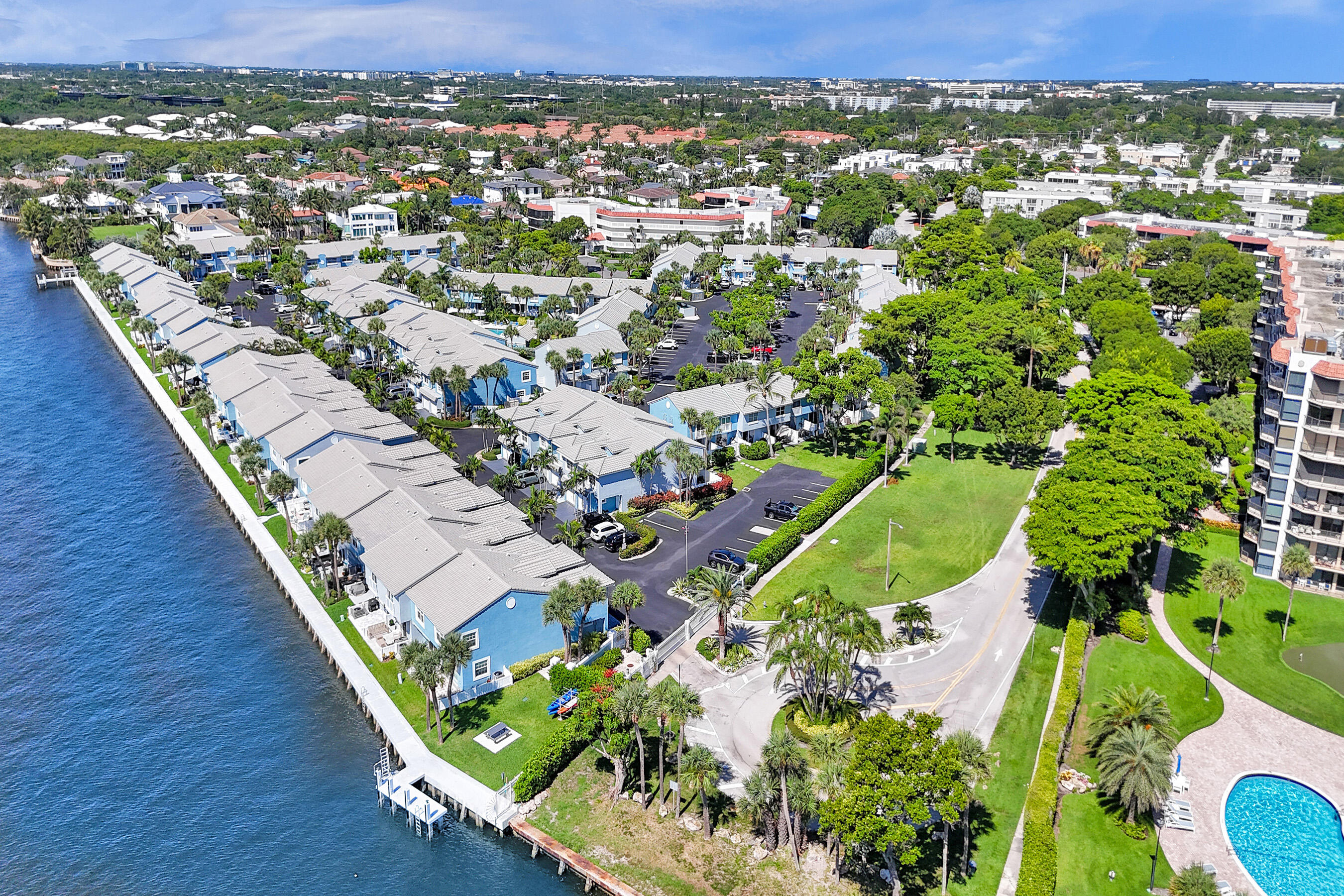 1028 Jeffery Street Boca Raton, FL 33487 - Photo 79 of 85 DJI_20250709104408_0011_D