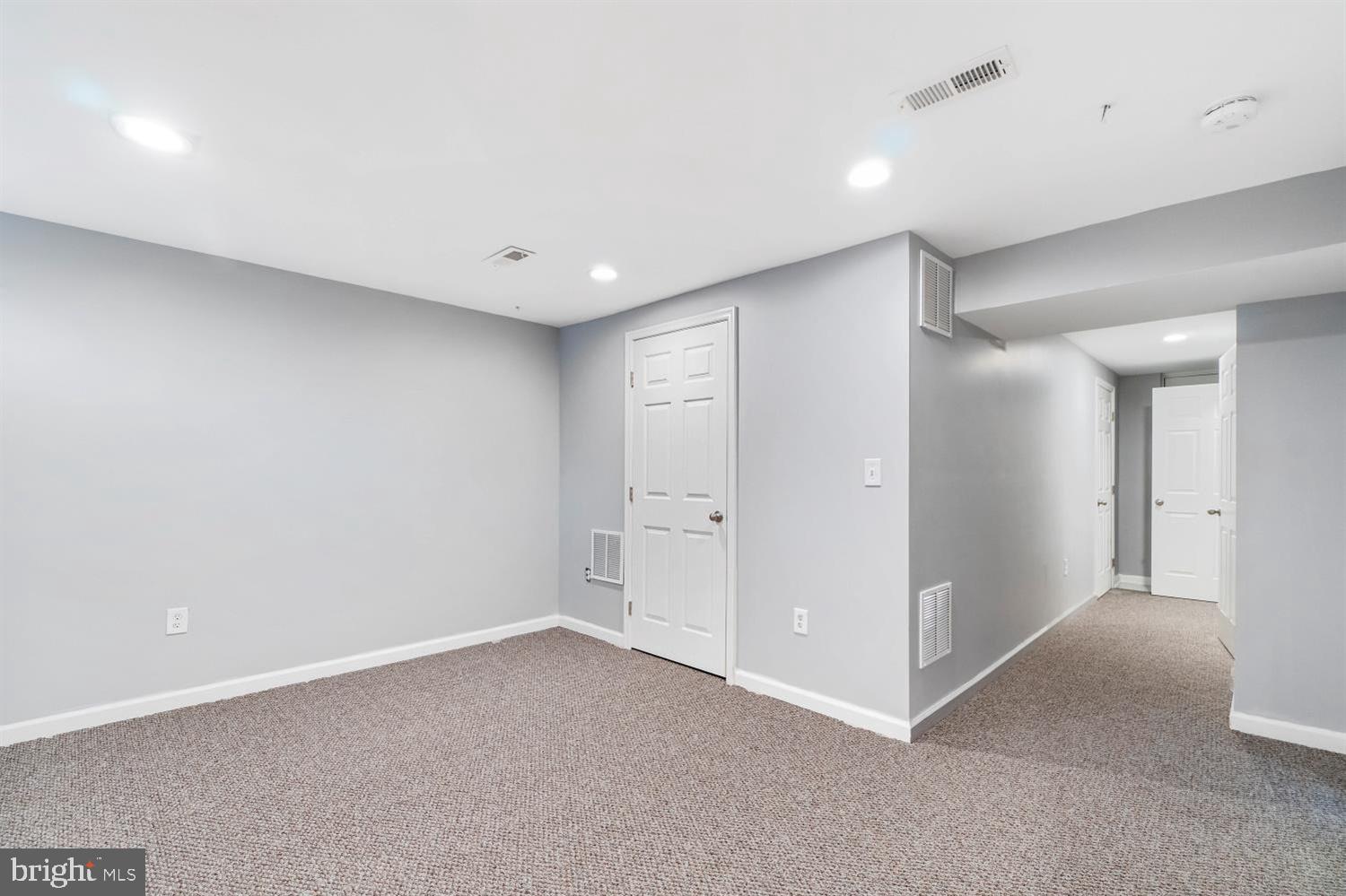 911 Wicklow Road Baltimore, MD 21229 - Photo 15 of 40
