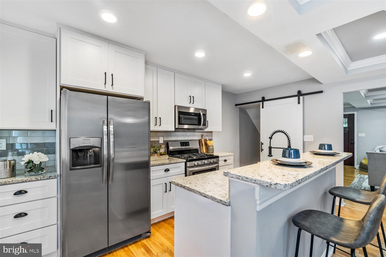 911 Wicklow Road Baltimore, MD 21229 - Photo 10 of 40