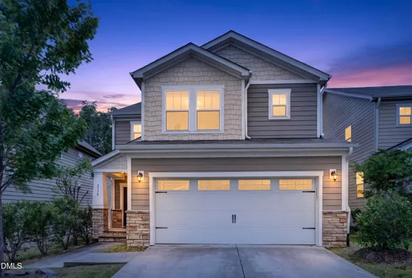 $600,000 | 2139 Gregor Overlook Lane, Apex, NC 27502