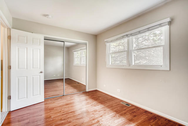 205 Lexington Drive Bolingbrook, IL 60440 - Photo 8 of 17