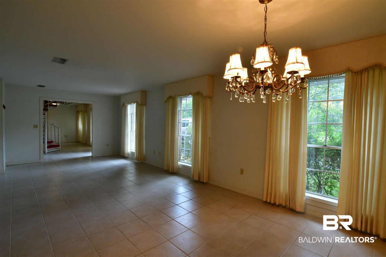 1003 North Pine Street Foley, AL 36535 - Photo 13 of 44