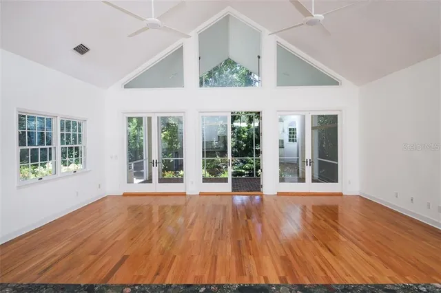 $10,500 | 1351 Dixie Lee Lane, Sarasota, FL 34231