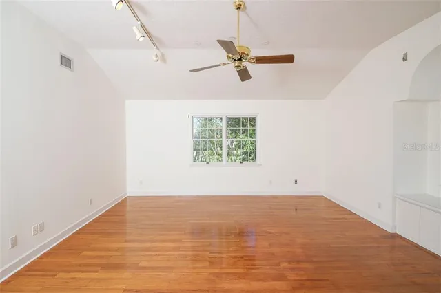 $10,500 | 1351 Dixie Lee Lane, Sarasota, FL 34231