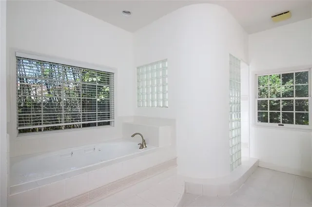 $10,500 | 1351 Dixie Lee Lane, Sarasota, FL 34231