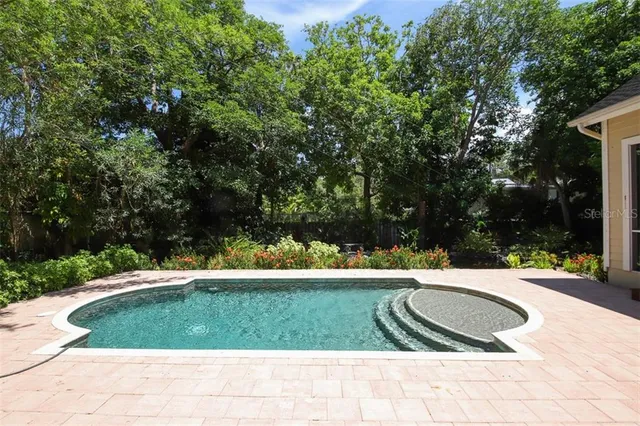 $10,500 | 1351 Dixie Lee Lane, Sarasota, FL 34231