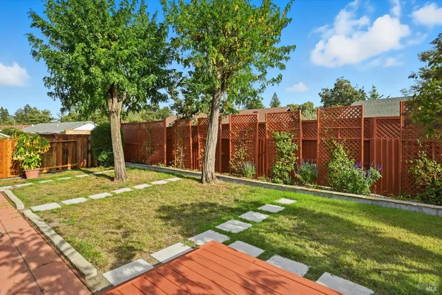 $640,000 | 957 Emily Avenue, Rohnert Park, CA 94928