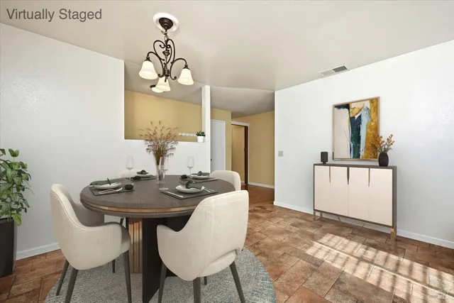 $640,000 | 957 Emily Avenue, Rohnert Park, CA 94928