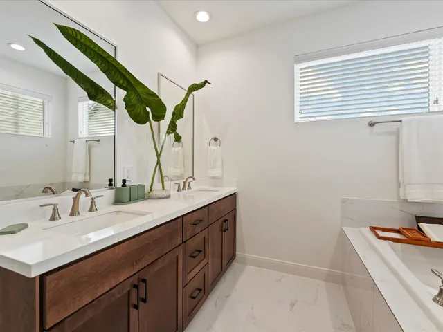 $349,990 | 4850 Pinemont Drive, Houston, TX 77092