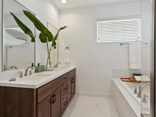 $349,990 | 4850 Pinemont Drive, Houston, TX 77092