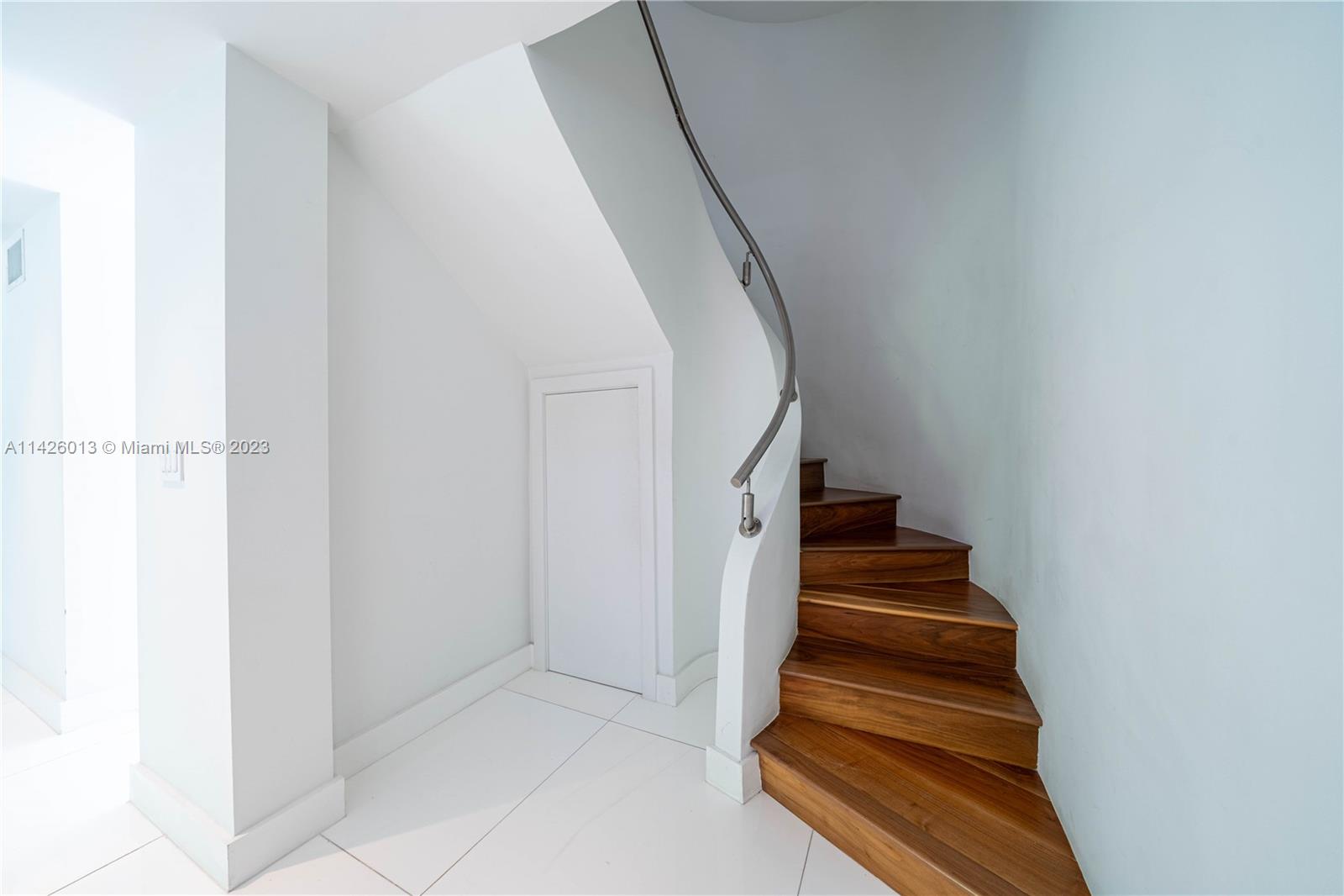 Palm Island Miami Beach, FL 33139 - Photo 23 of 50 a view of entryway