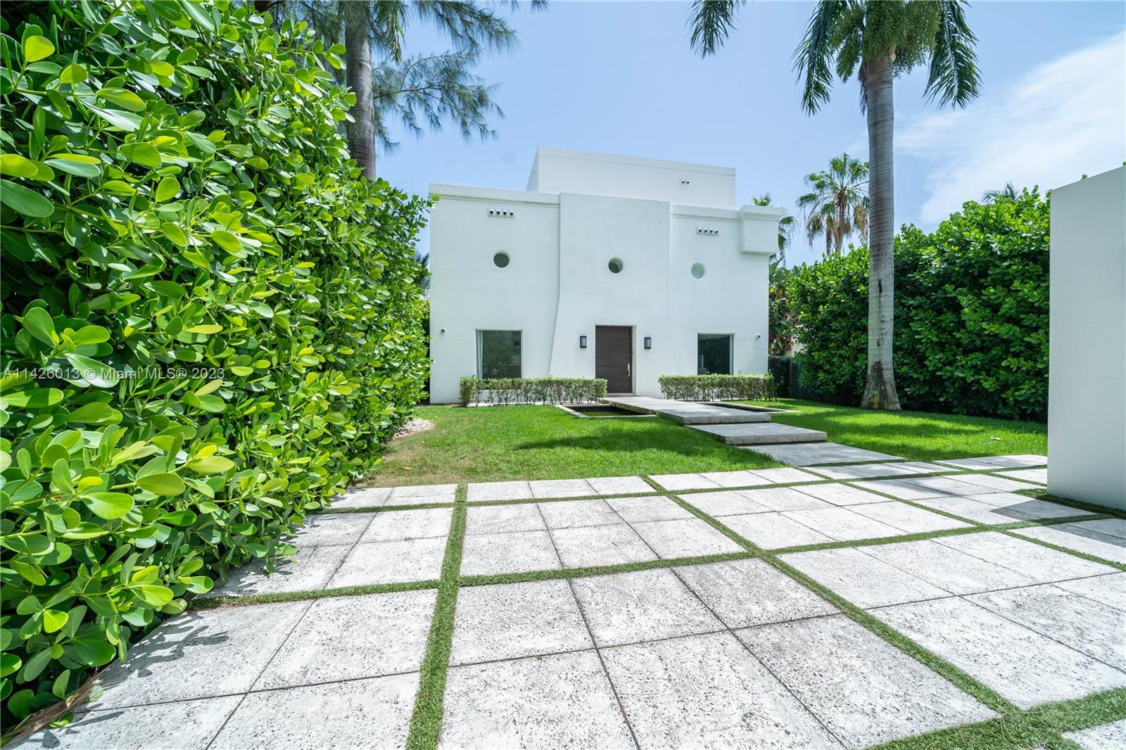 Palm Island Miami Beach, FL 33139 - Photo 6 of 50 a view of a backyard of the house