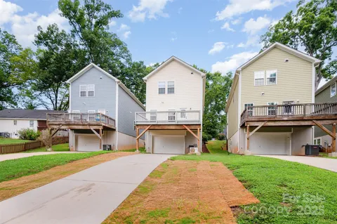 $385,000 | 12212 Huntersville-Concord Road, Huntersville, NC 28078