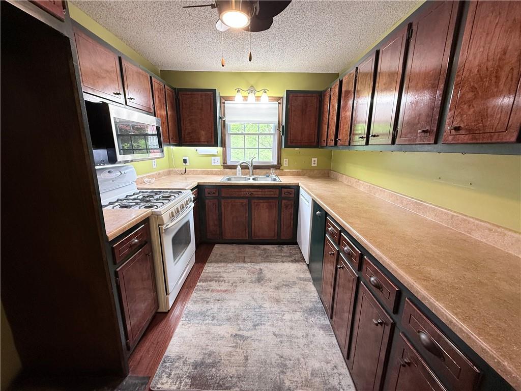 3033 Riviera Drive Conyers, GA 30012 - Photo 12 of 71