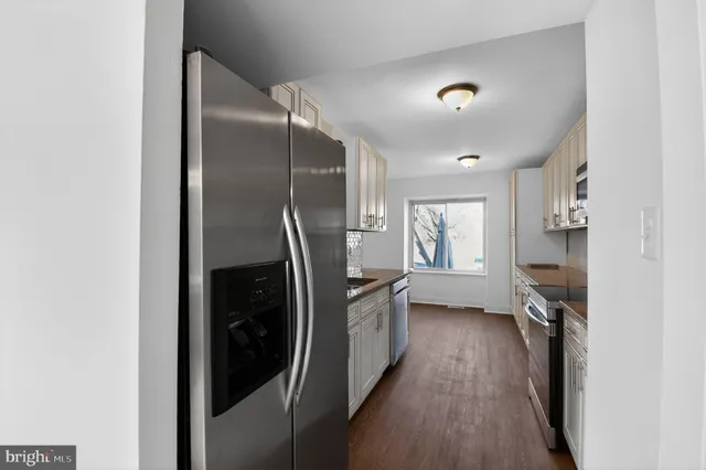 $2,700 | 8912 Centerway Road, Gaithersburg, MD 20879