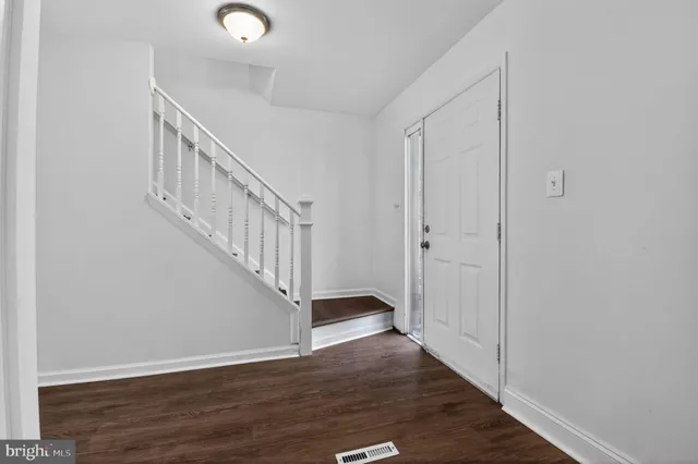 $2,700 | 8912 Centerway Road, Gaithersburg, MD 20879