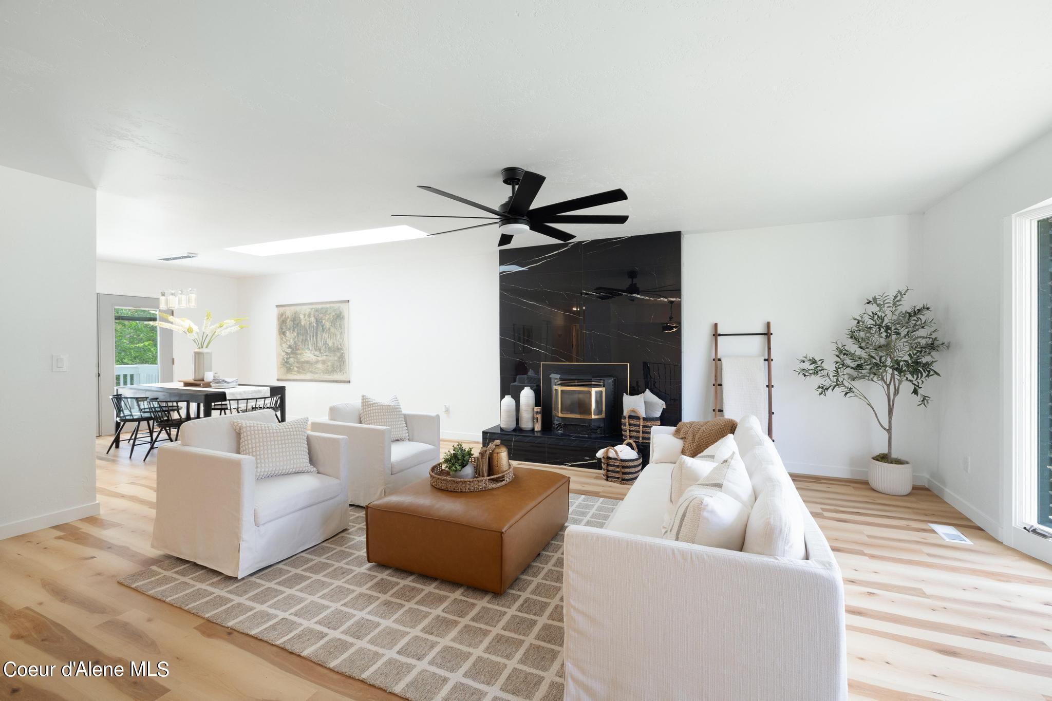 117 South Pinewood Dr  