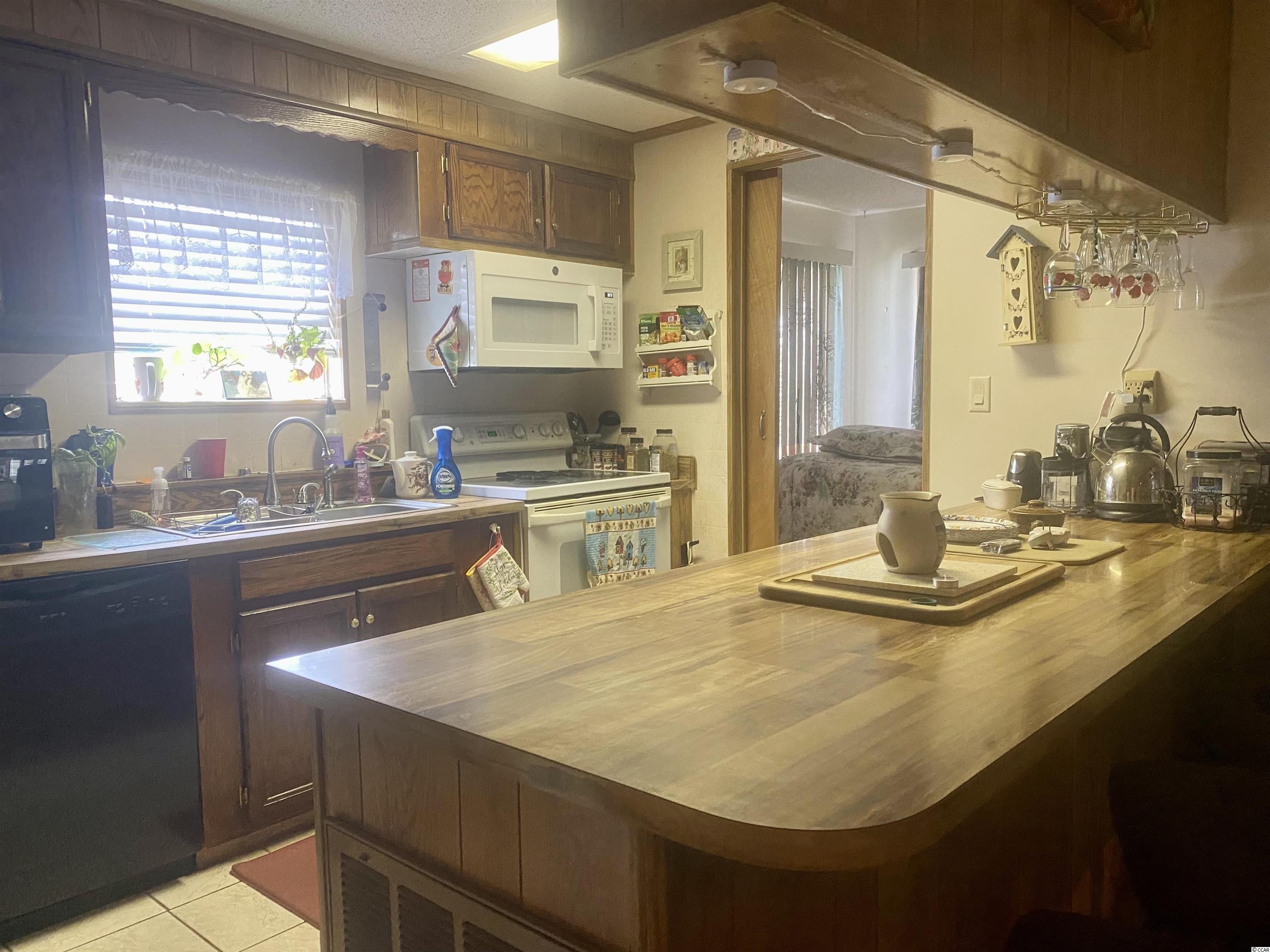 525 Sandpebble Surfside Beach, SC 29575 - Photo 10 of 30 Gallery Image 10