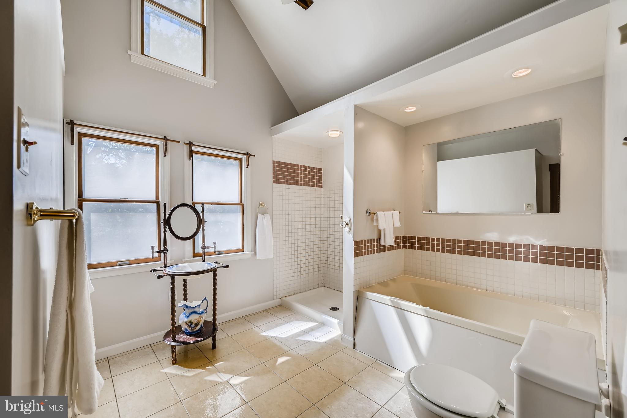 82 Ritters Lane Owings Mills, MD 21117 - Photo 26 of 39 2nd Floor Primary Bathroom