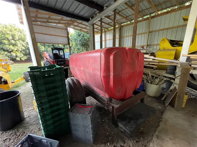 $5,799,000 | 33300 Southwest 202nd Avenue, Homestead, FL 33034