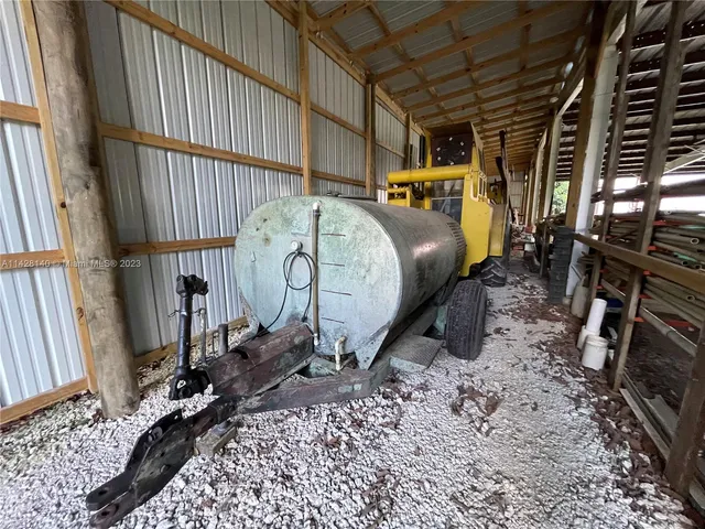 $5,799,000 | 33300 Southwest 202nd Avenue, Homestead, FL 33034