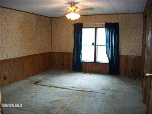 1607 West Fairview Road Freeport, IL 61032 - Photo 3 of 12 Gallery Image 3