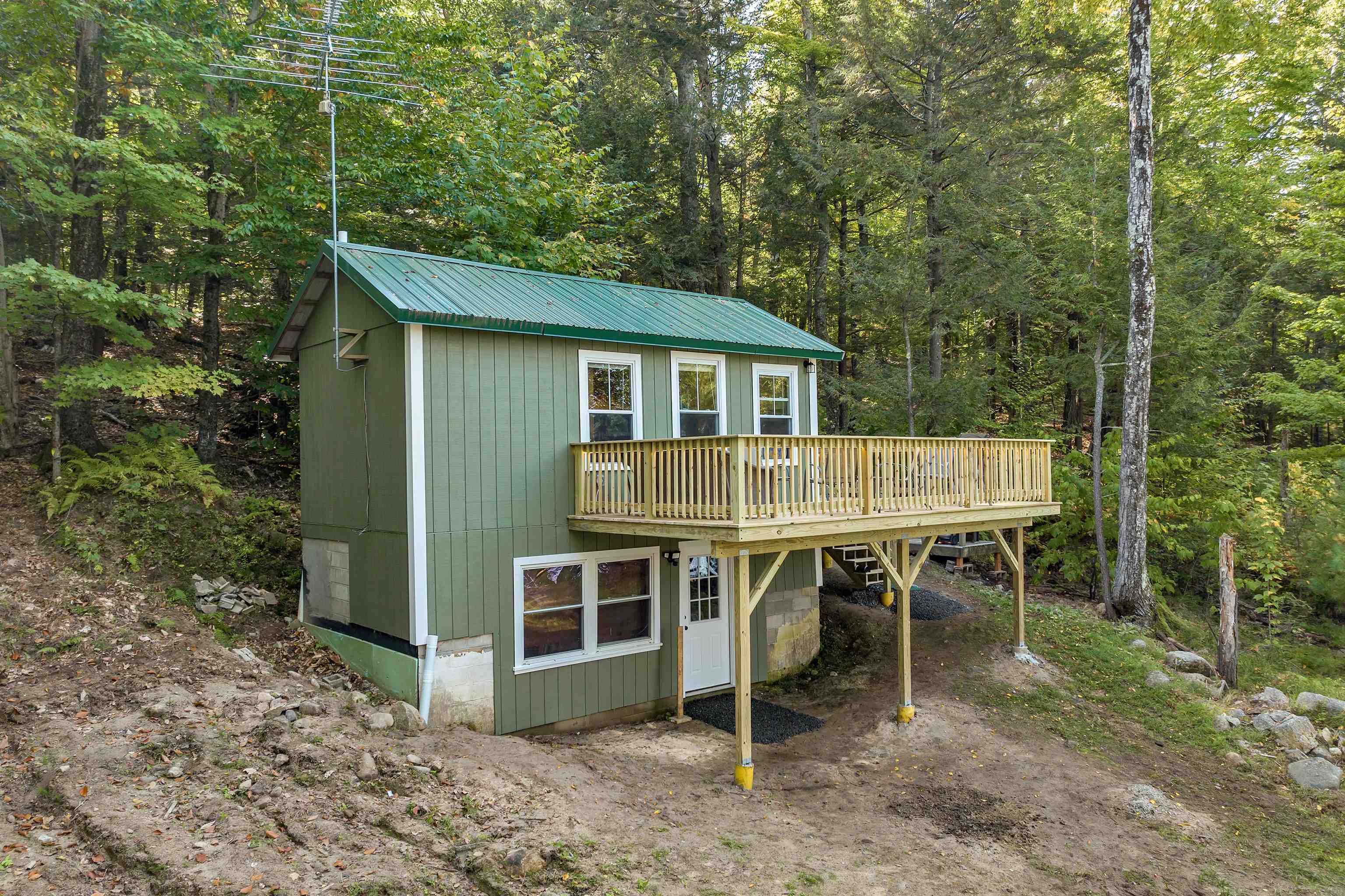 904 Rattlesnake Island Alton, NH 03810 - Photo 5 of 37 Gallery Image 5