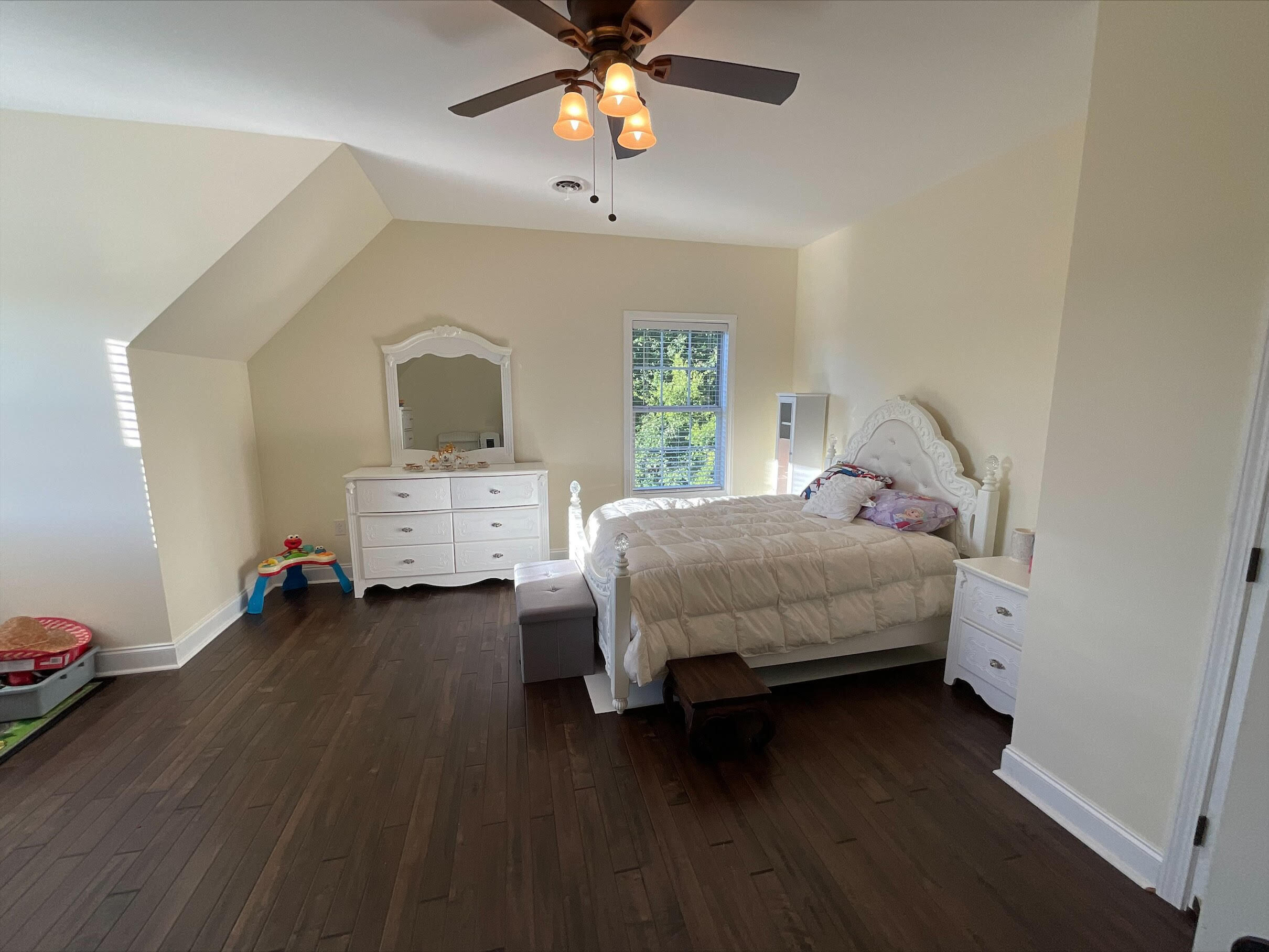 1155 Jim Fox Road Greeneville, TN 37743 - Photo 38 of 53 Bedroom IV