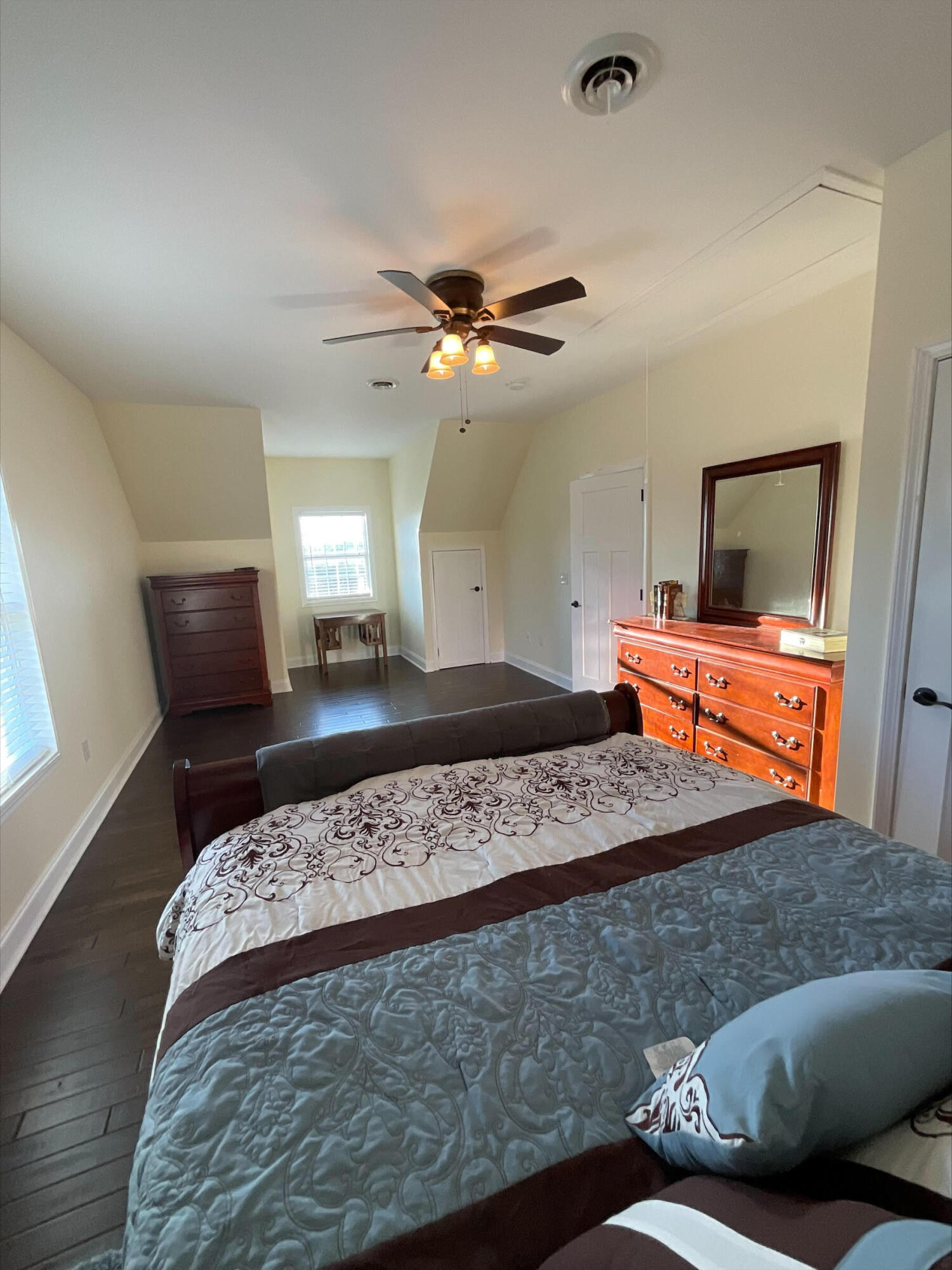 1155 Jim Fox Road Greeneville, TN 37743 - Photo 40 of 53 Bedroom V