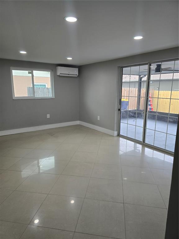 5813 Chapman Drive New Port Richey, FL 34652 - Photo 9 of 33 a view of an empty room