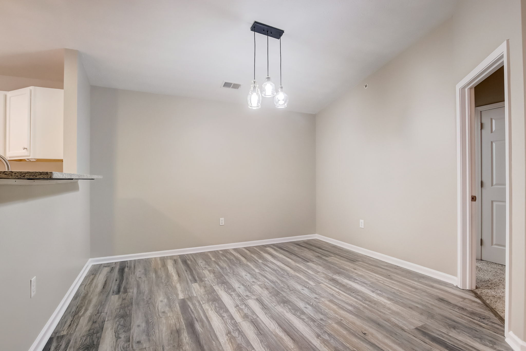 4933 Opal Ridge Lane, Unit 311 Indianapolis, IN 46237 - Photo 11 of 21
