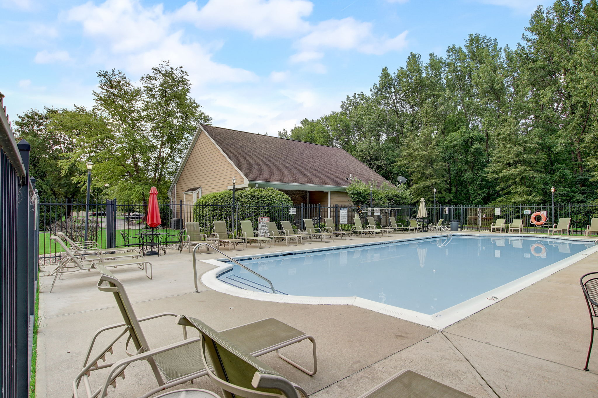 4933 Opal Ridge Lane, Unit 311 Indianapolis, IN 46237 - Photo 18 of 21