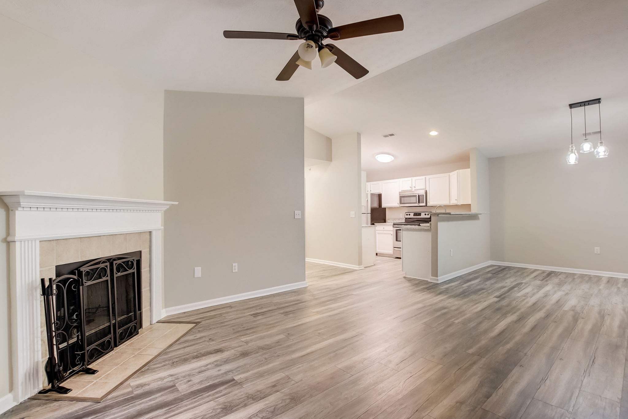 4933 Opal Ridge Lane, Unit 311 Indianapolis, IN 46237 - Photo 7 of 21