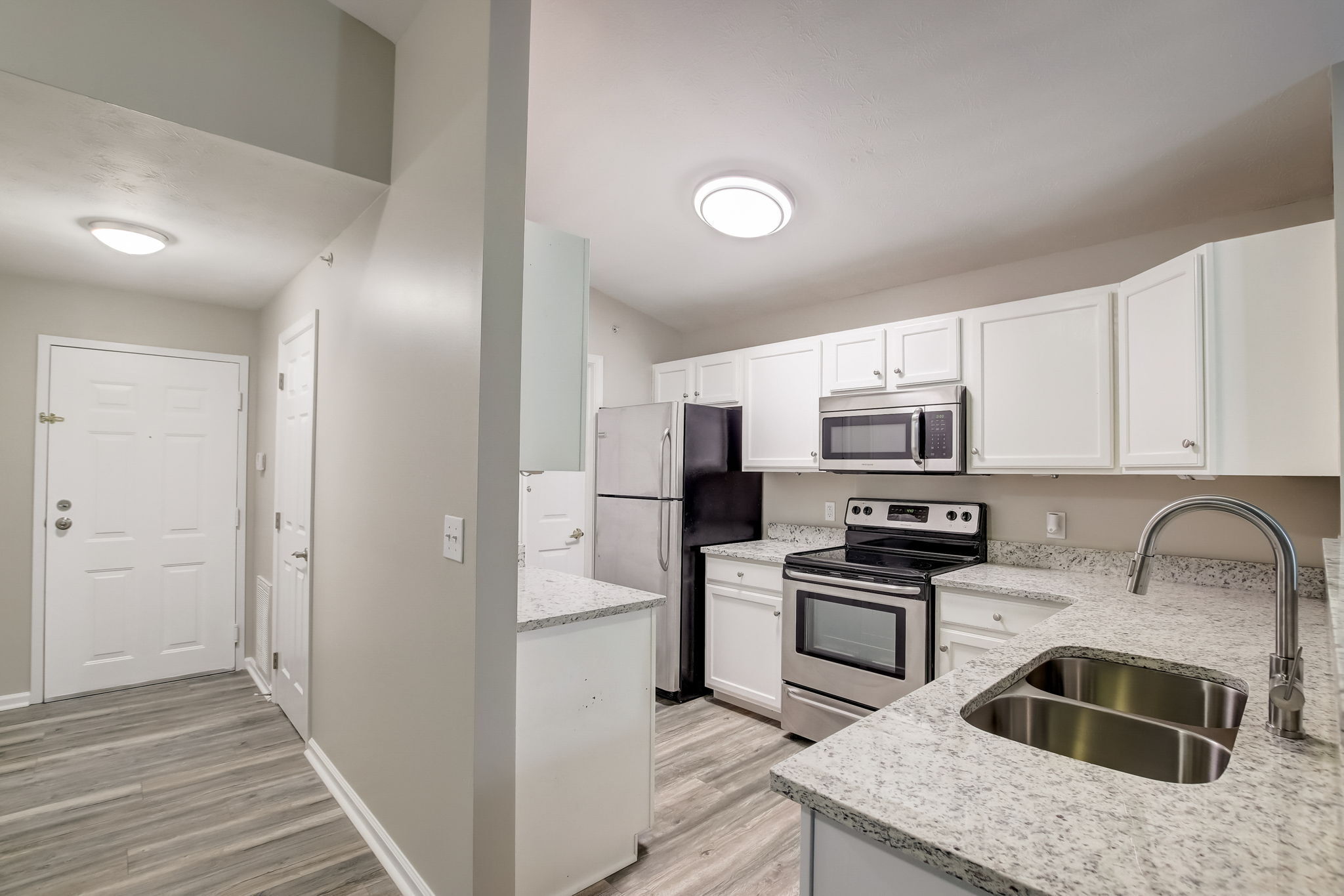 4933 Opal Ridge Lane, Unit 311 Indianapolis, IN 46237 - Photo 9 of 21