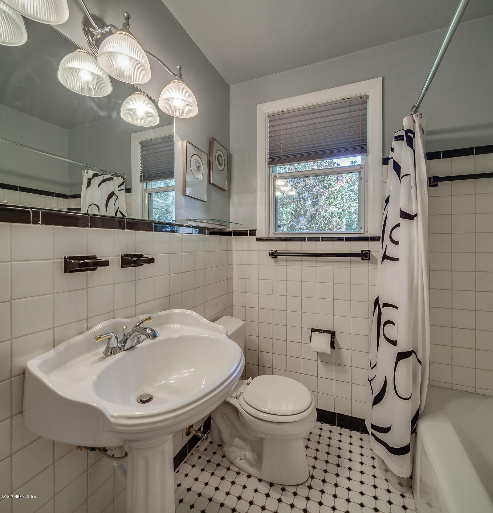 301 River Road Orange Park, FL 32073 - Photo 38 of 42 Bathroom 2