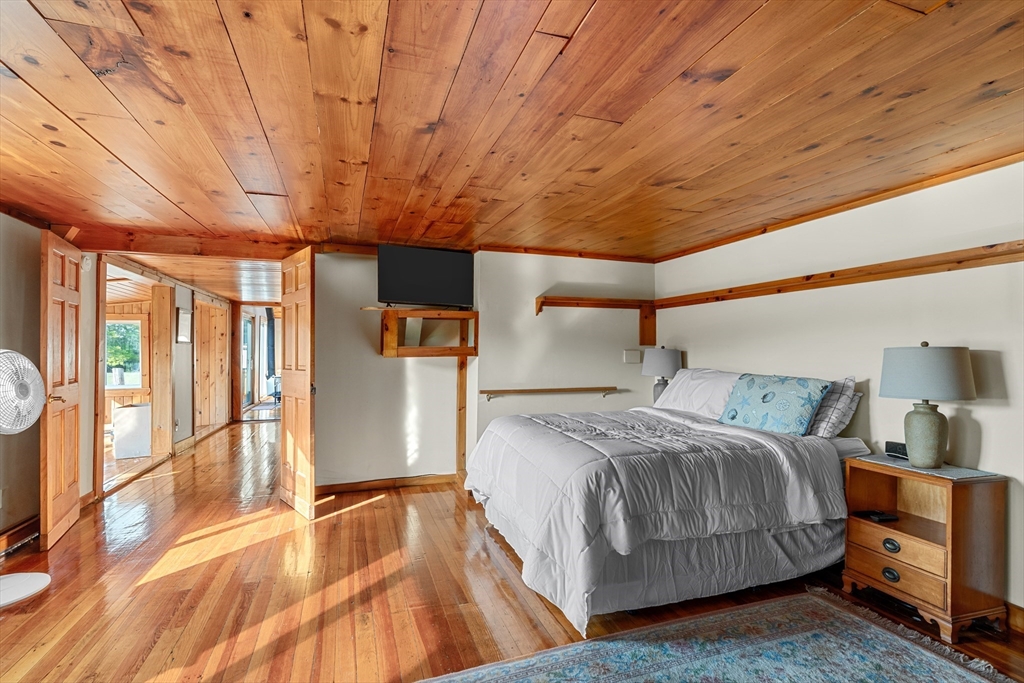 274 Gannett Road Scituate, MA 02066 - Photo 16 of 22