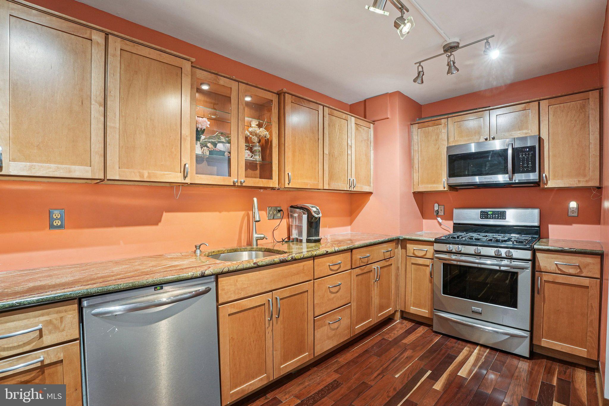 801 Yale Avenue, Unit 628 Swarthmore, PA 19081 - Photo 13 of 28 Kitchen