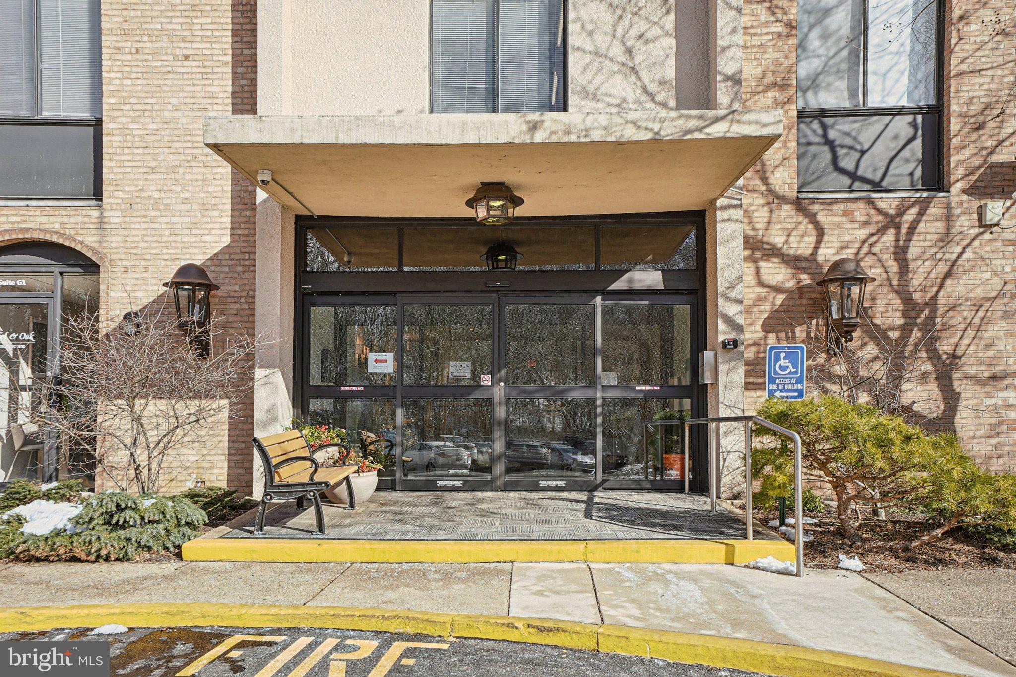 801 Yale Avenue, Unit 628 Swarthmore, PA 19081 - Photo 2 of 28 Entrance