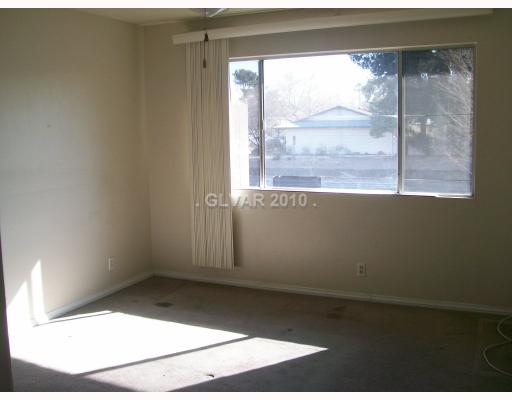 1765 Jupiter Court, Unit B Las Vegas, NV 89119 - Photo 4 of 9 Master Bedroom.