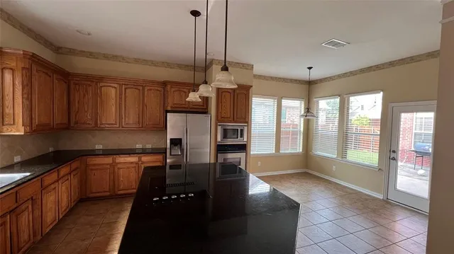 $3,250 | 2205 Eagles Nest Drive, Euless, TX 76039