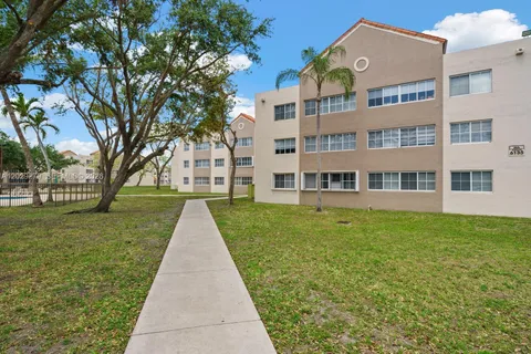 $310,000 | 6135 Northwest 186th Street, Unit 202, Hialeah, FL 33015