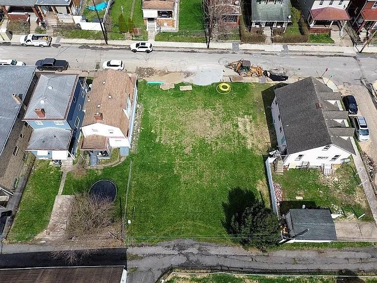 212 Russellwood Avenue McKees Rocks, PA 15136 - Photo 5 of 5