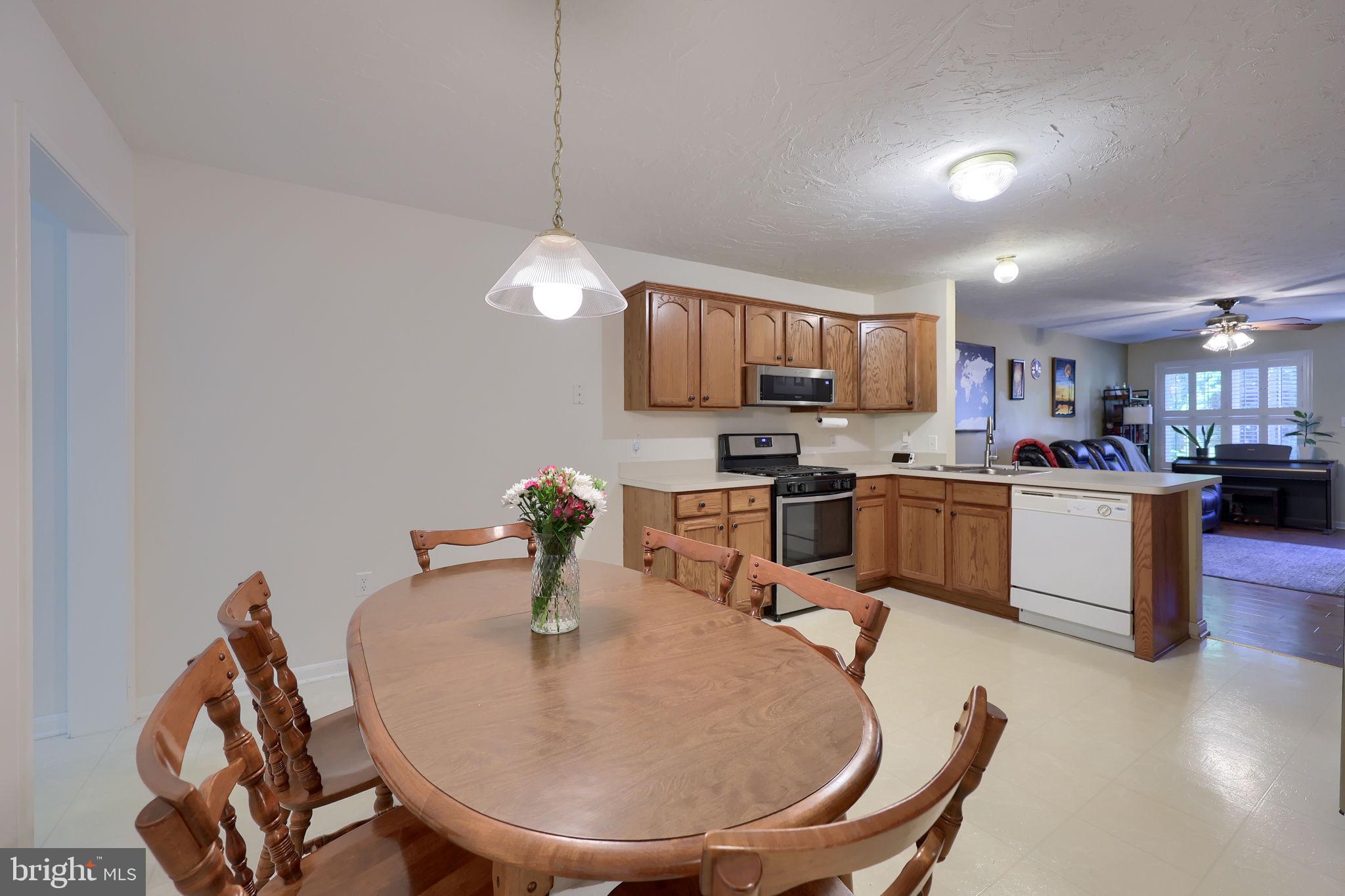 113 Silver Screen Drive, Unit 113 York, PA 17402 - Photo 12 of 35