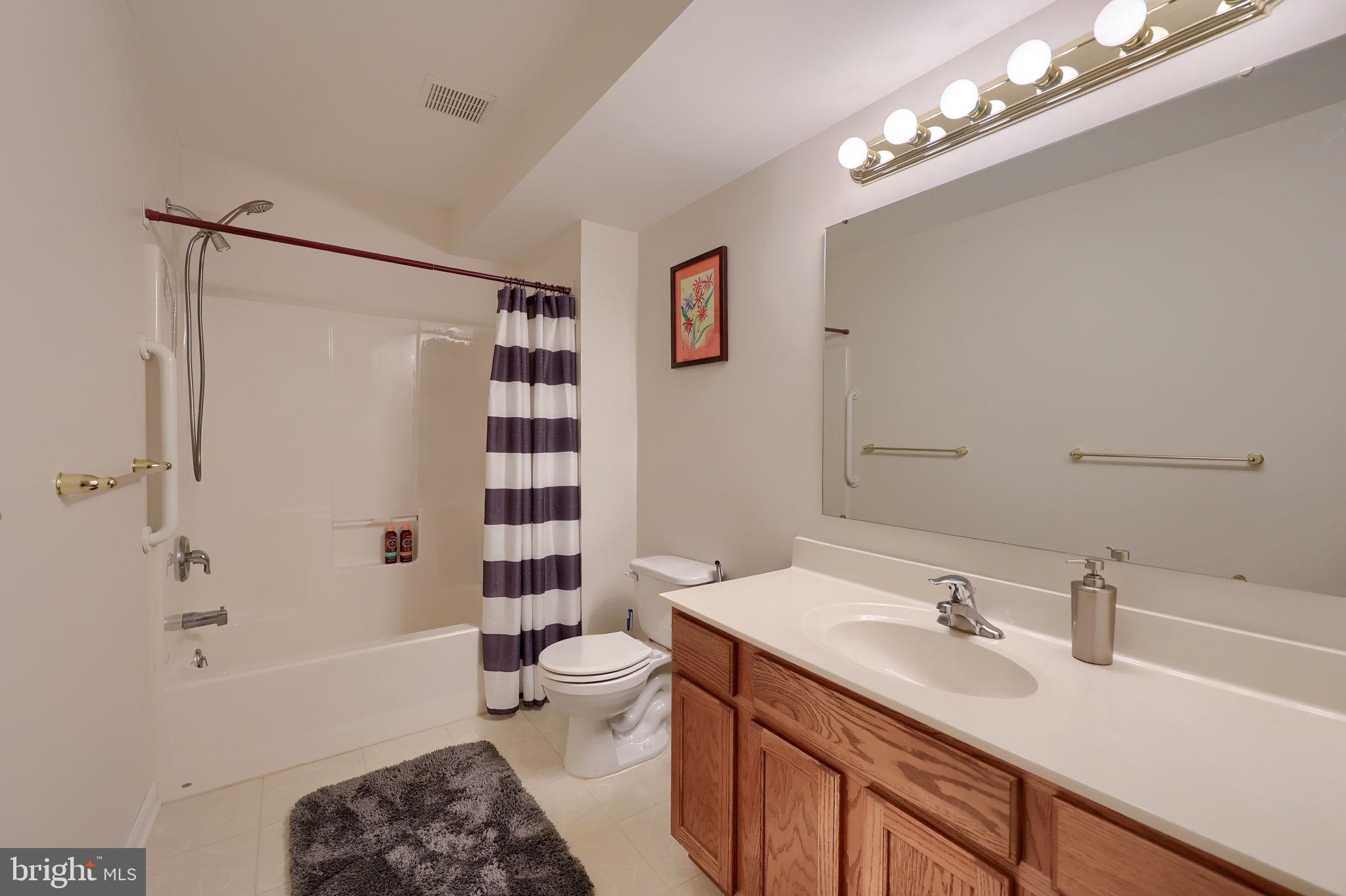 113 Silver Screen Drive, Unit 113 York, PA 17402 - Photo 18 of 35