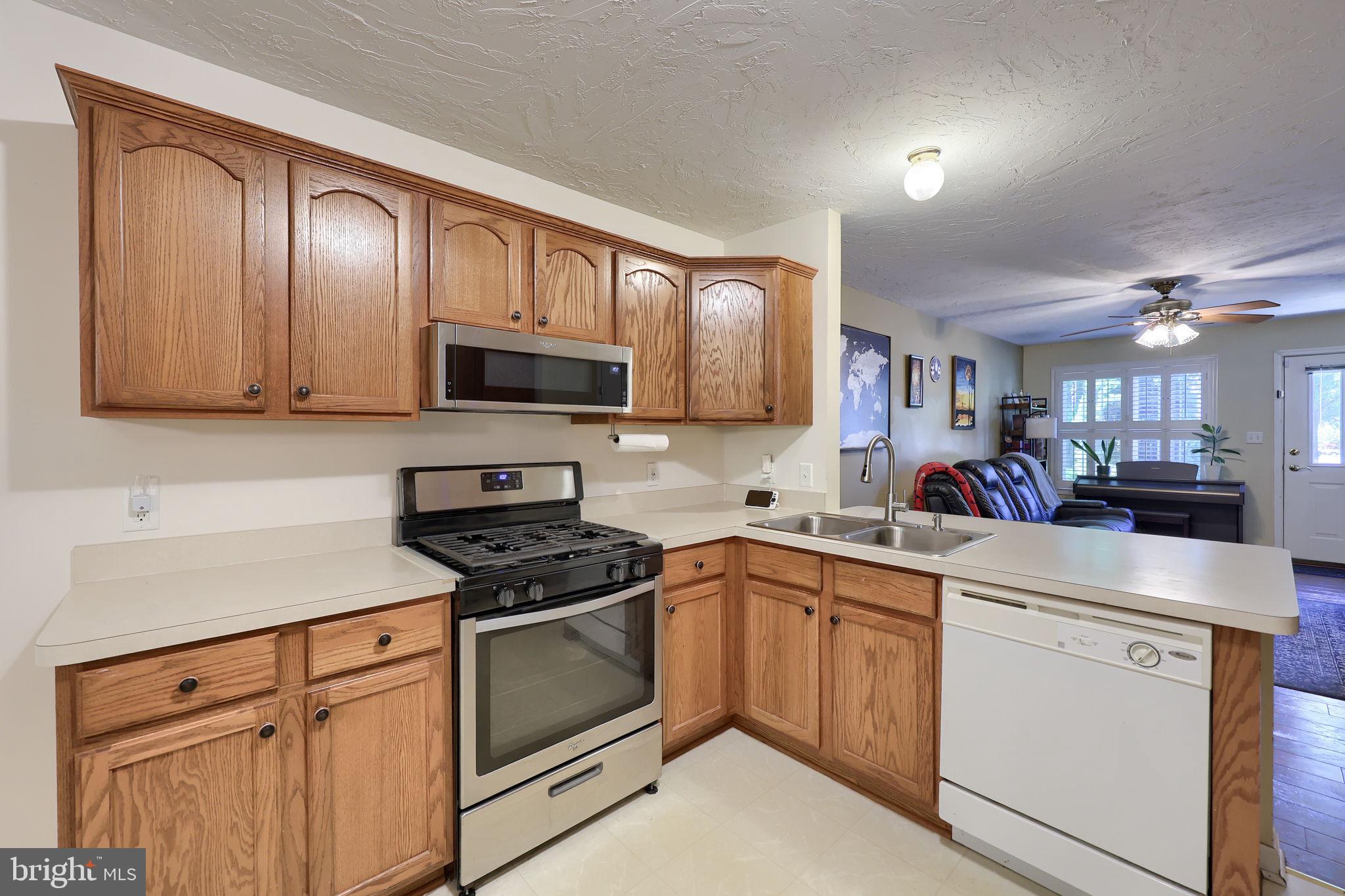 113 Silver Screen Drive, Unit 113 York, PA 17402 - Photo 8 of 35