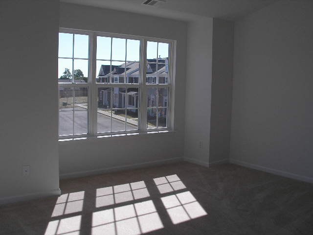 323 Intrepid Court Greer, SC 29650 - Photo 4 of 6 Gallery Image 4